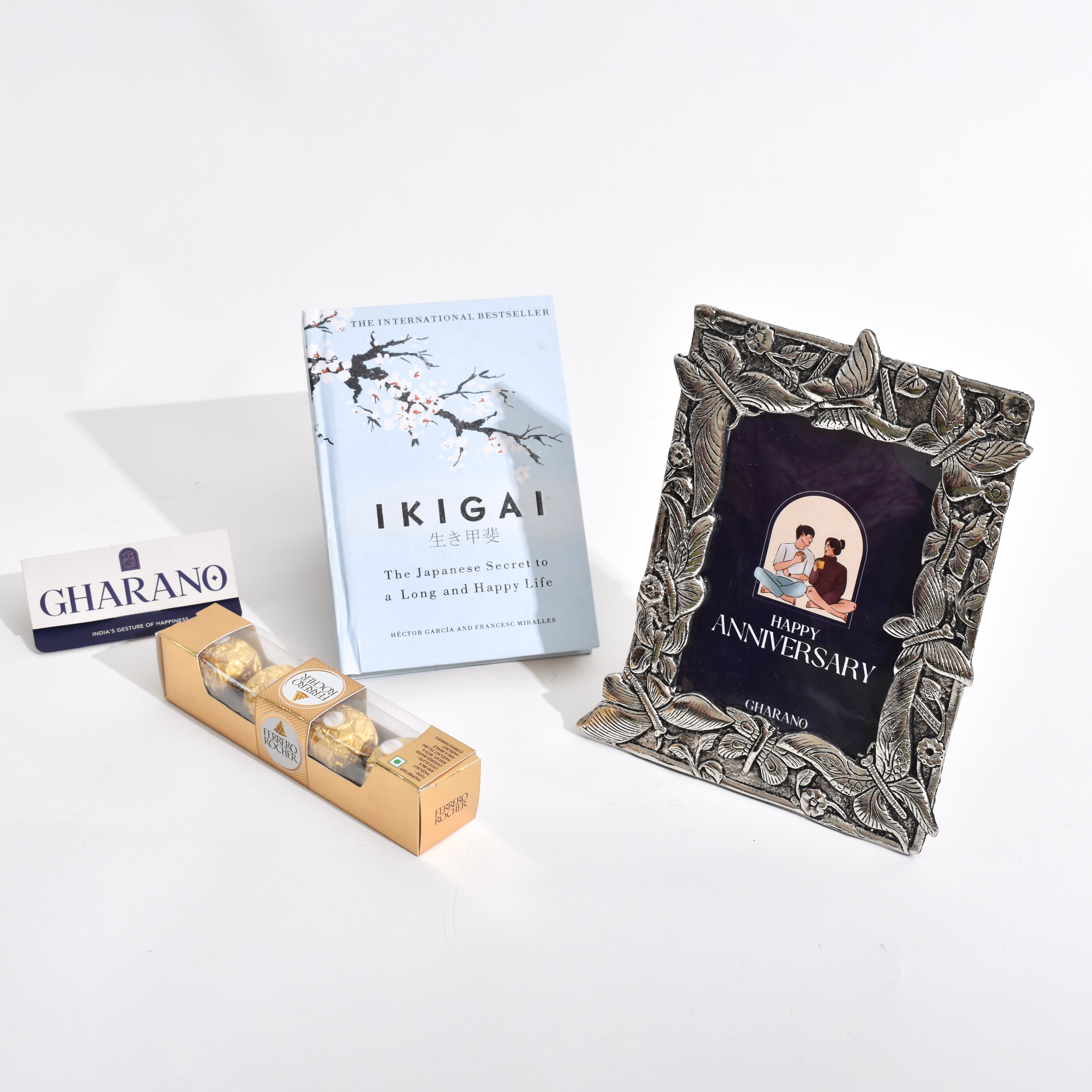 (Butterfly) Framed Love, Treat & Timelines