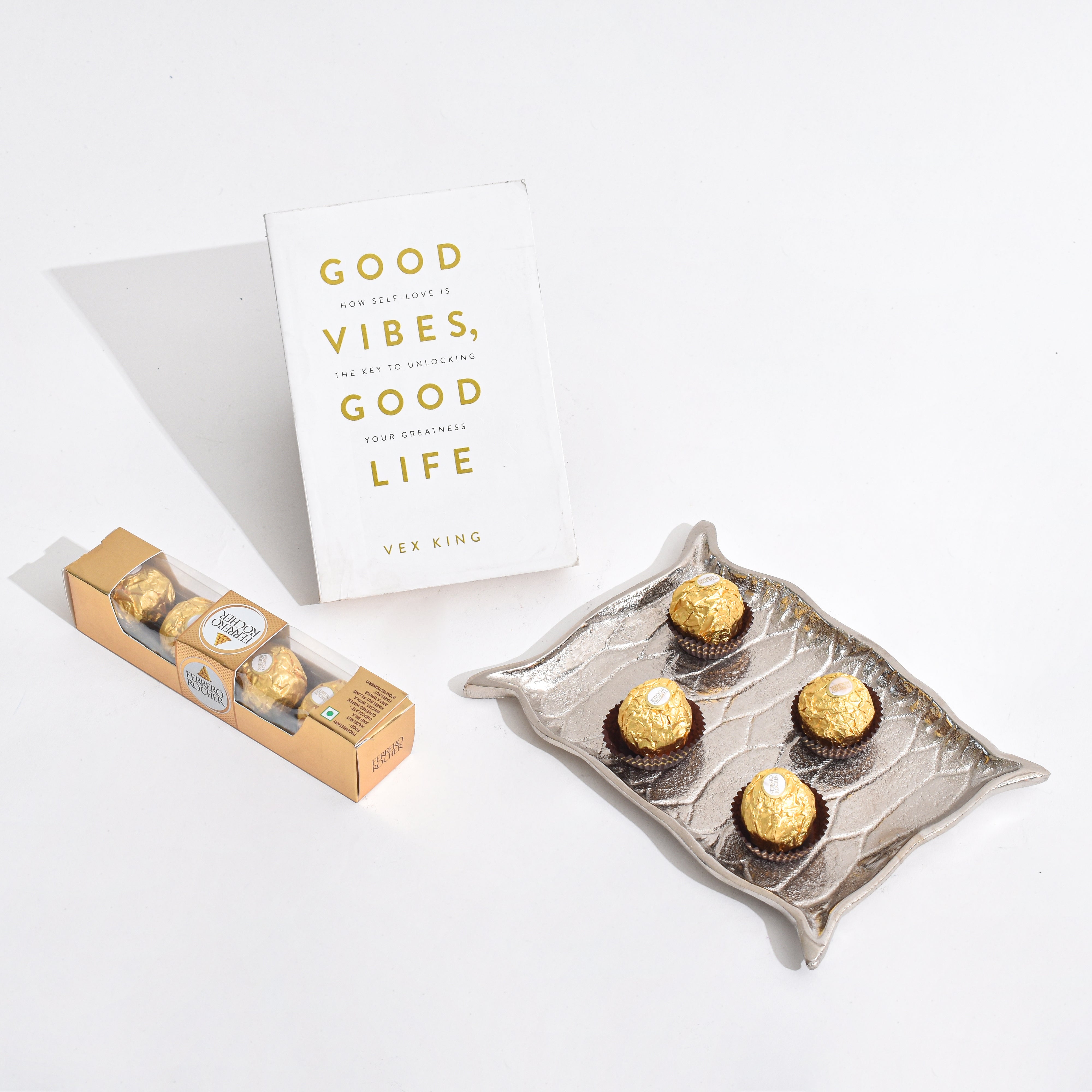 Silver Alladin Dreams, Truffle & Tales