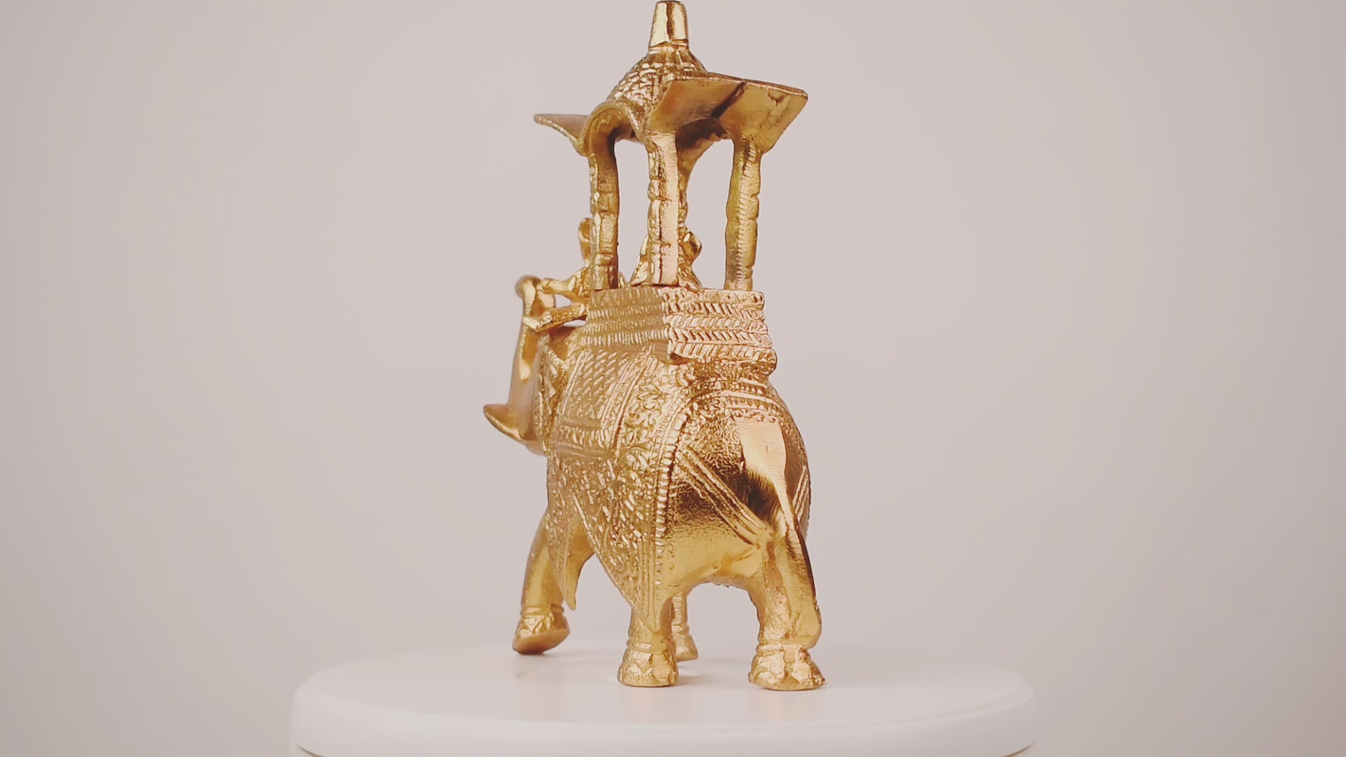 Golden Regal Metal, Hazelnut & Chapters