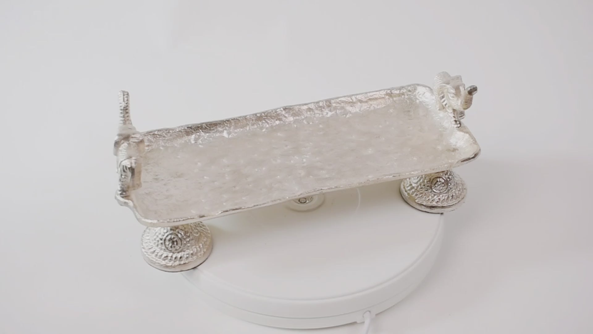 Silver Trunk of Tradition, Hazelnut & Pages