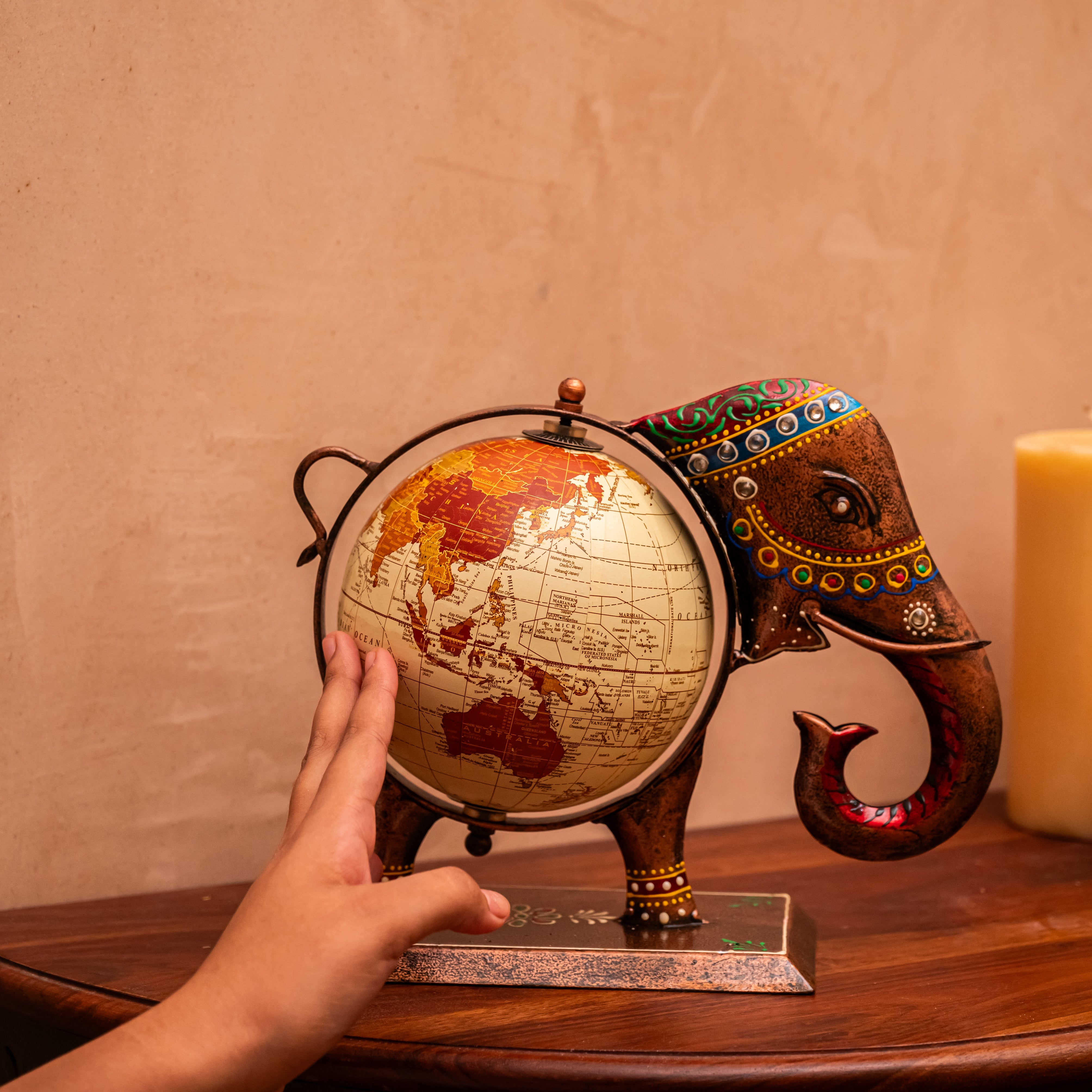 Elephant Globe