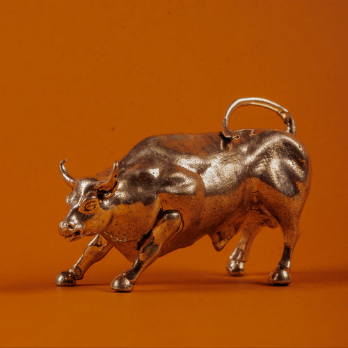 Bull and Bear Statue for Stock Market Traders | Office Décor Gift