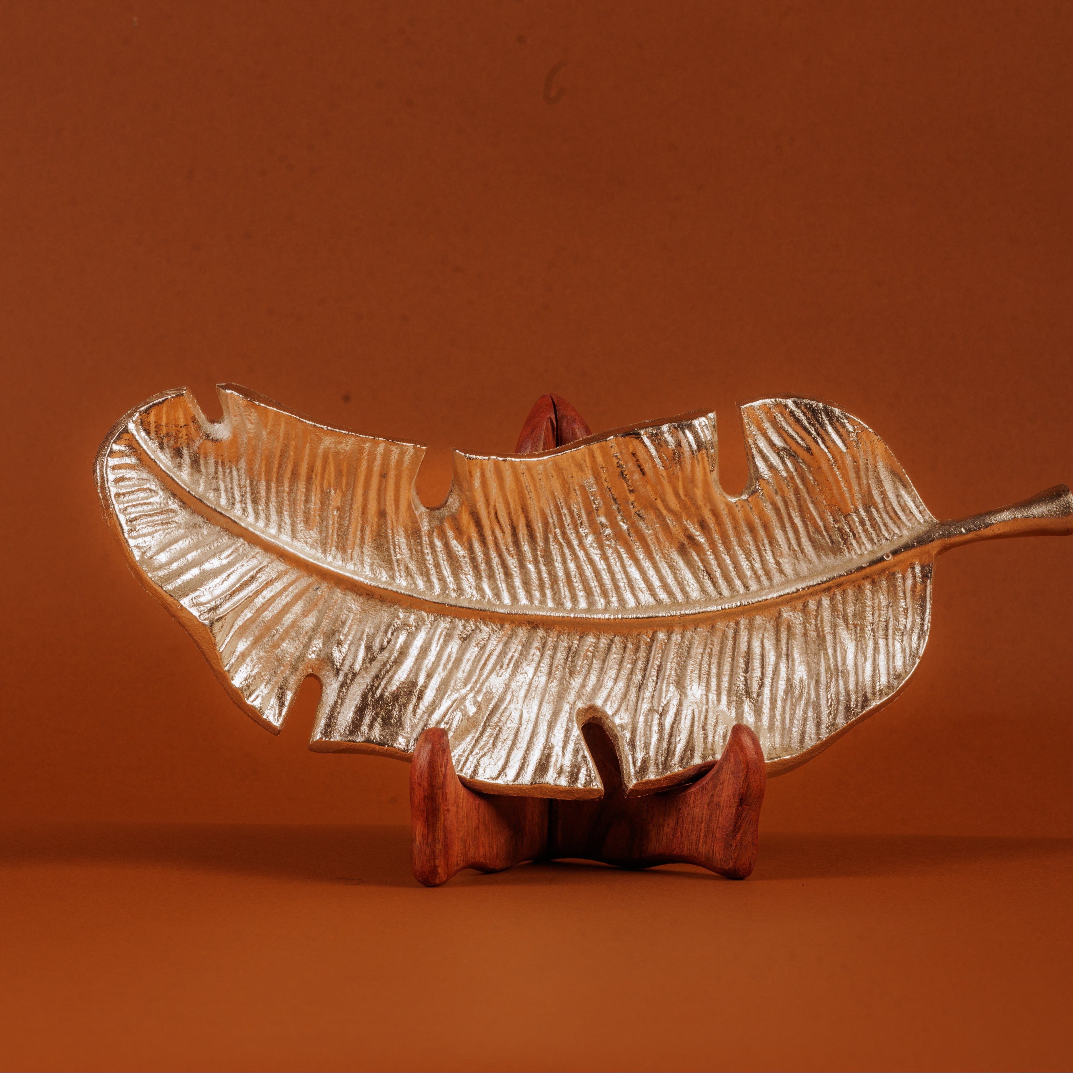 Leaf Shaped Platter | Decorative Serving & Display Tray