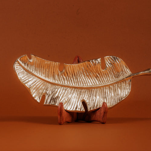 Leaf Shaped Platter | Decorative Serving & Display Tray