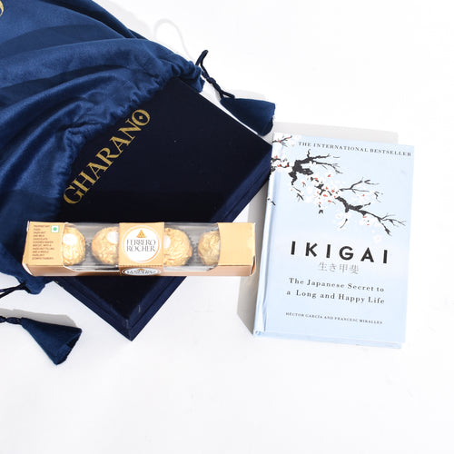 Golden Regal Metal, Hazelnut & Chapters