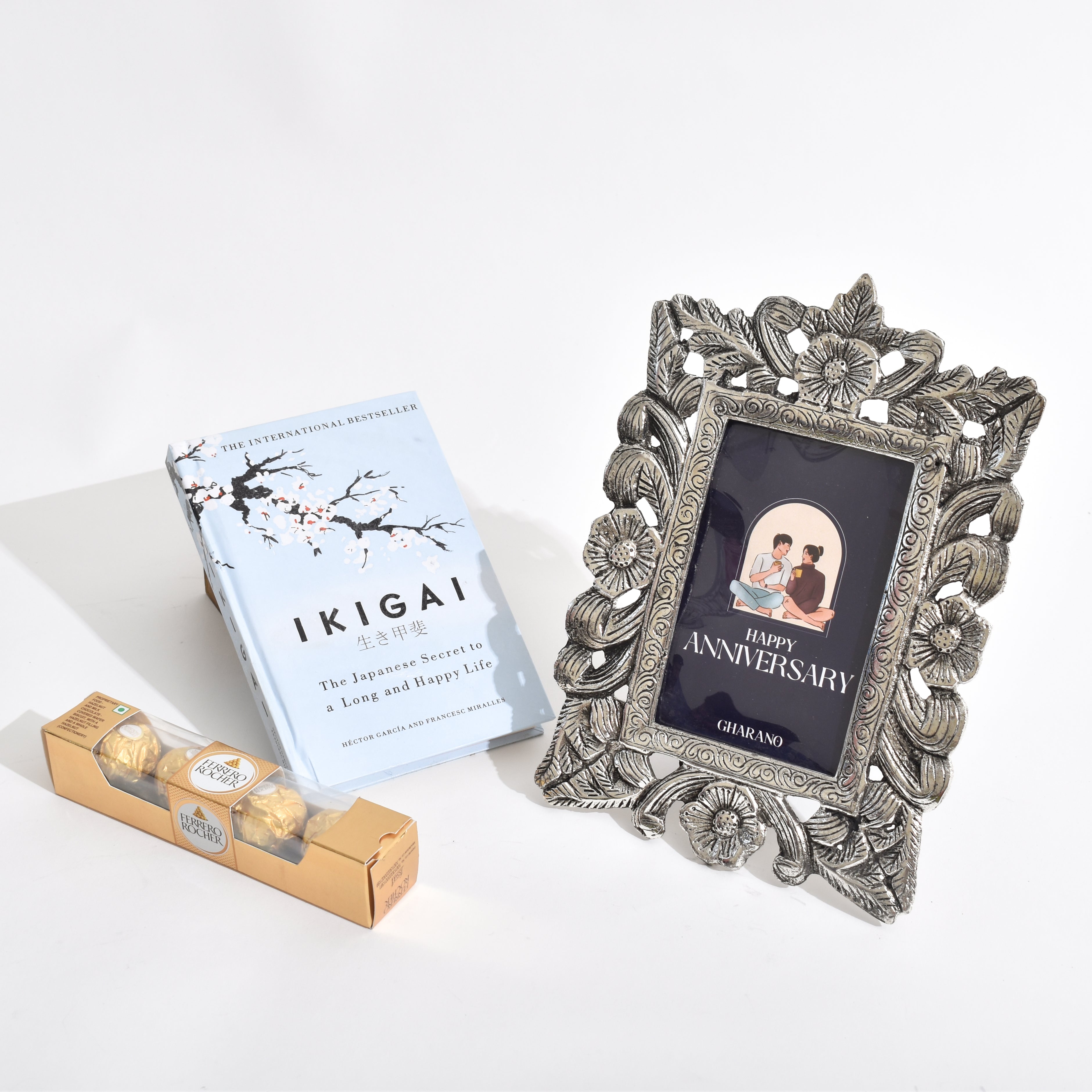 (Leaf) Framed Love, Treat & Timelines
