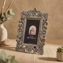 (Leaf) Framed Love, Treat & Timelines