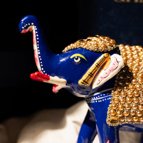 Meenakari golden pearl elephant family of 3