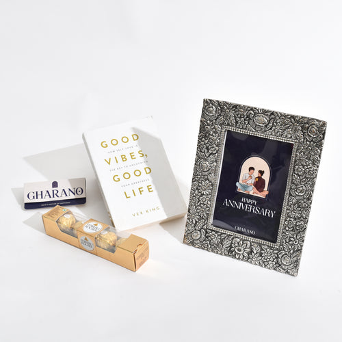 (Flower) Framed Love, Treat & Timelines