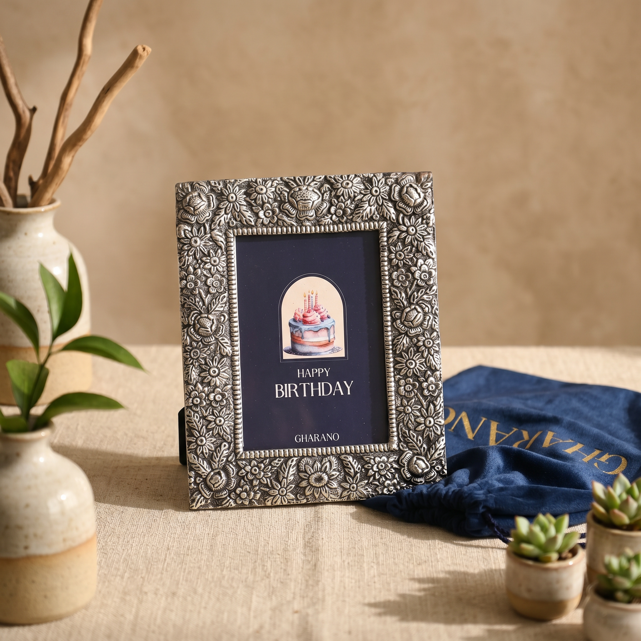 (Flower) Framed Love, Treat & Timelines