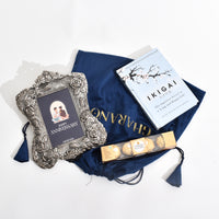 (Rose) Framed Love, Treat & Timelines
