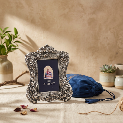 (Rose) Framed Love, Treat & Timelines