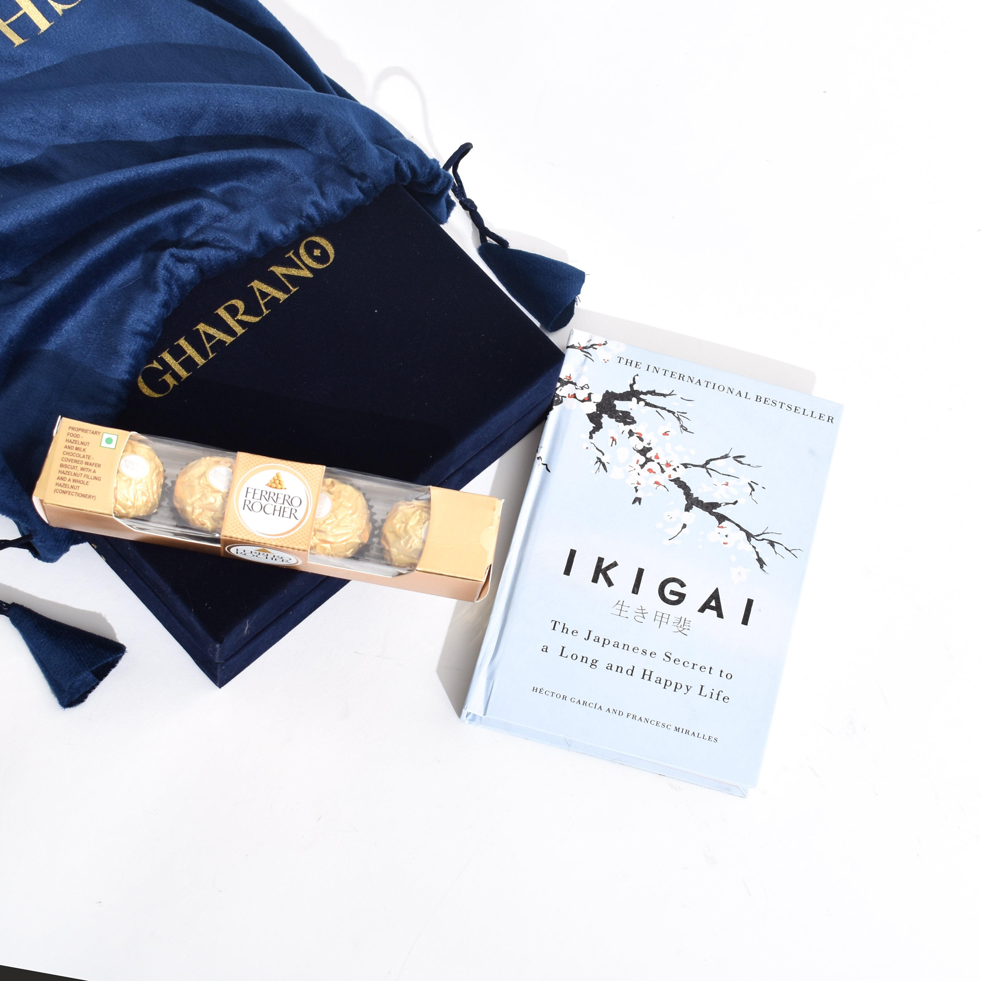 Silver Regal Metal, Hazelnut & Chapters
