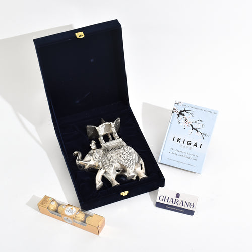 Silver Regal Metal, Hazelnut & Chapters