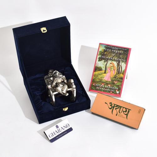 Relaxing Ganesha, Hazelnut & Chapters